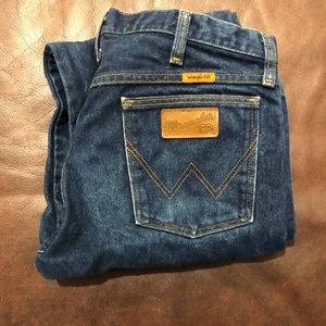 Bundle Wrangler FR Jeans - 2 pair